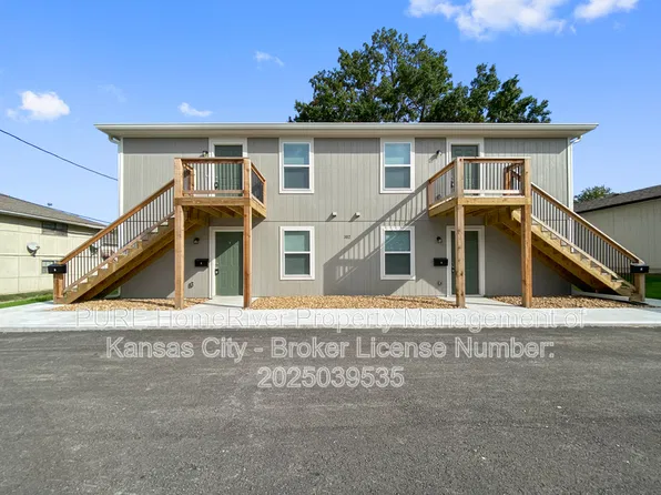 302 N 4th St, Odessa, MO