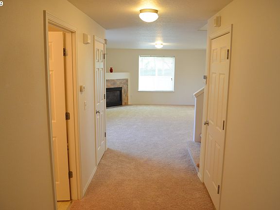 3rd image of 6815 NE 165th Ave