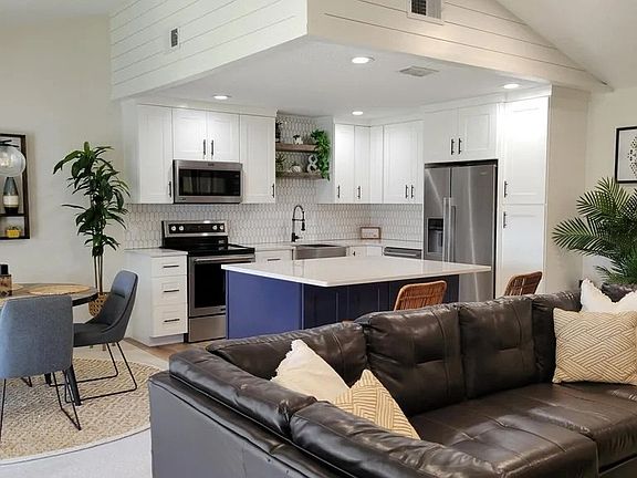 5th image of 5336 White Cliff Ln