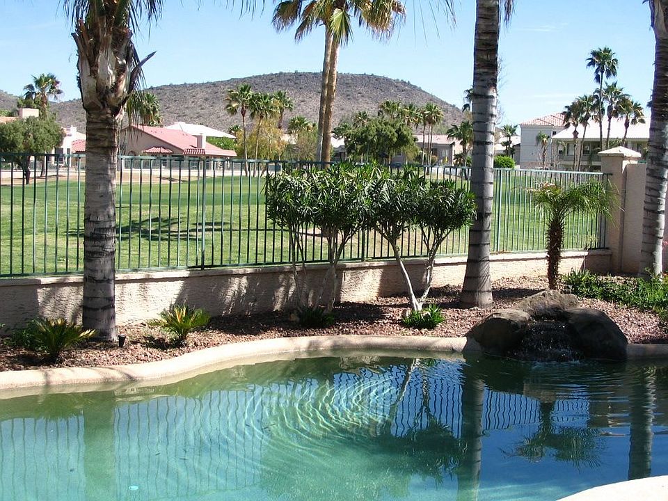 Golf Course & Mountain views