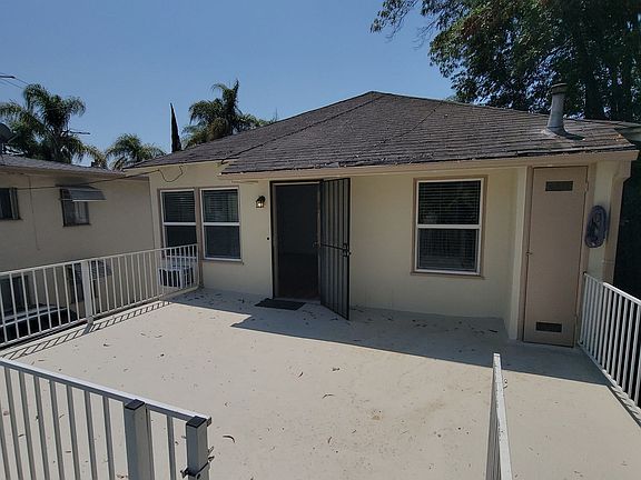 2nd image of 3494 Rowena Ave #3492