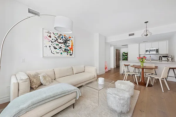 Rented by Compass | media 7