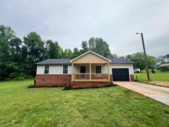 131 Russell Rd, Wellford, SC 29385