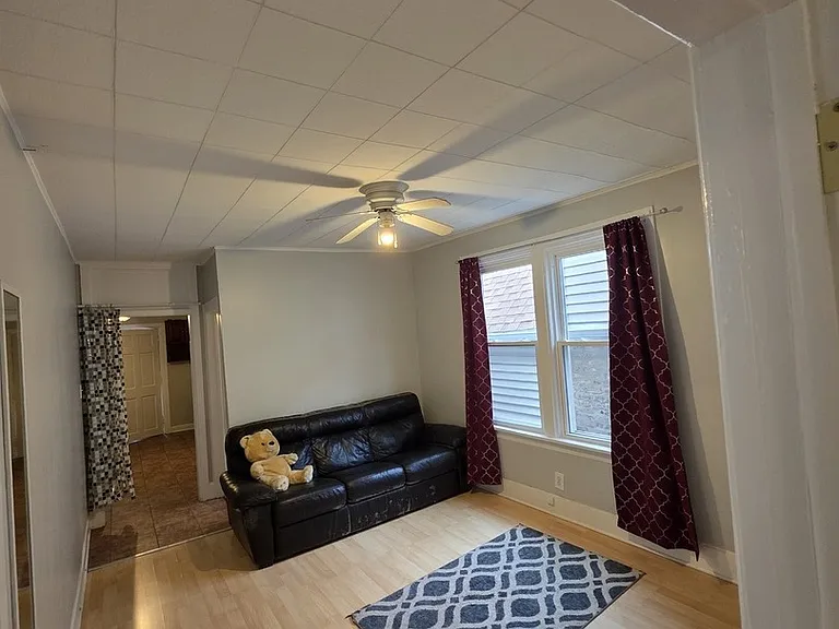 3419 W Beach Ave #2 — Photo 11