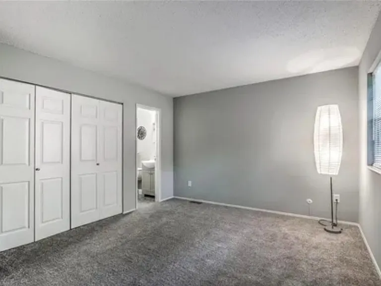 Unit Photo
