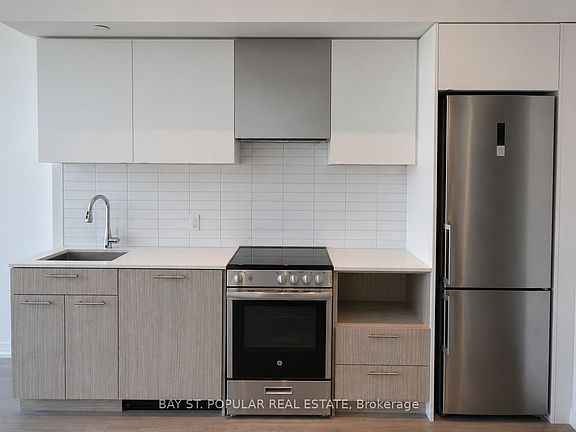 4th image of 251 Jarvis St Unit 1923