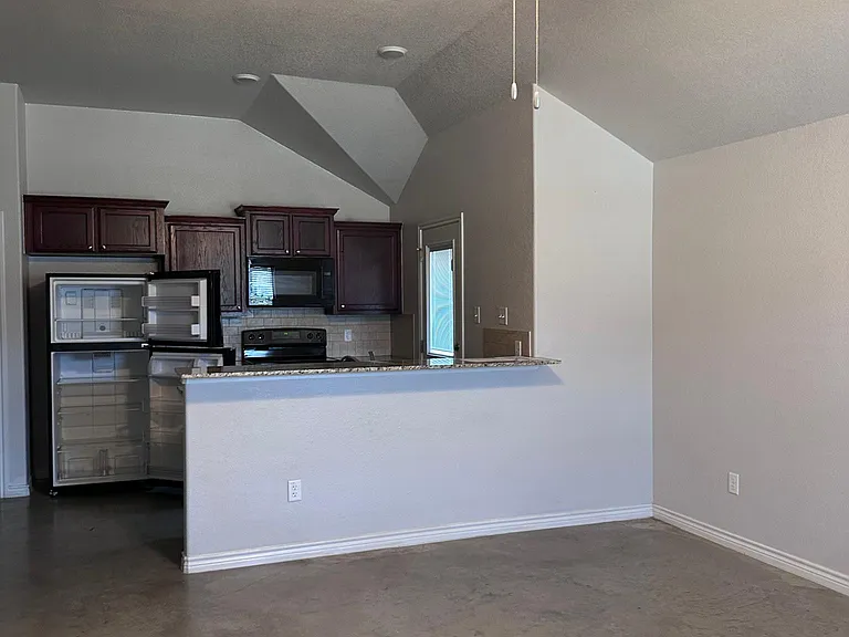 1239 Liberation Ln #B — Photo 4