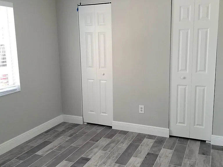 3320 Laurel Dale Dr — Photo 9