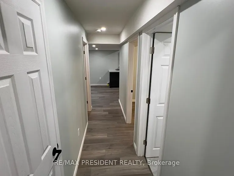 592 Florencedale Cres #BASEMENT — Photo 9