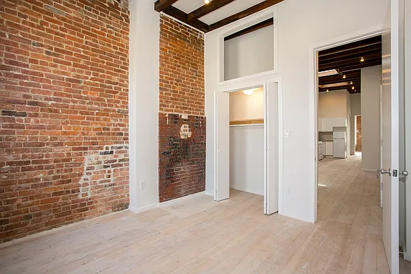 Rented by Zone Corp | media 9