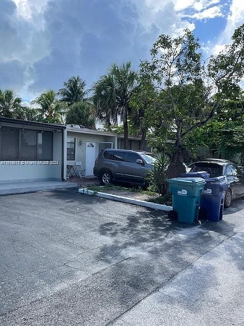 1st image of 6450 Miami Lakes Dr E