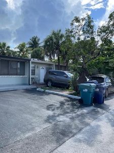 6450 Miami Lakes Dr E, Miami Lakes, FL, 33014