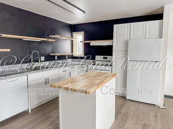 5th image of 416 Hancock St #C