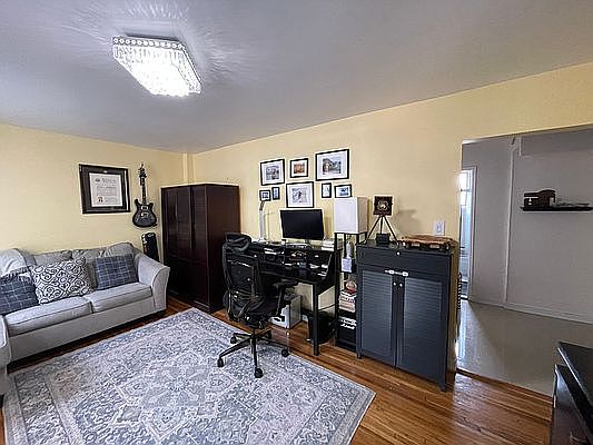 5th image of 388 Avenue S #2FLA