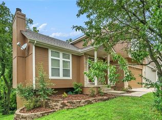 2136 SW 1st St, Lees Summit, MO 64081