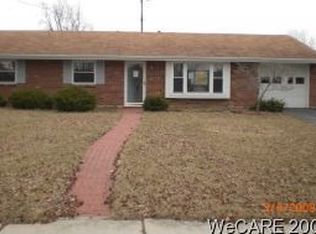2308 N Metcalf St, Lima, OH 45801