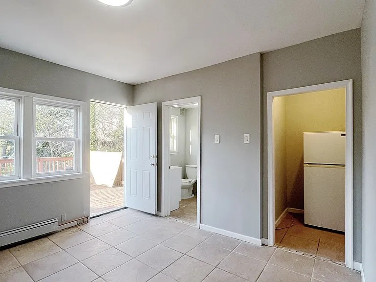 215 N 9th St — Photo 7