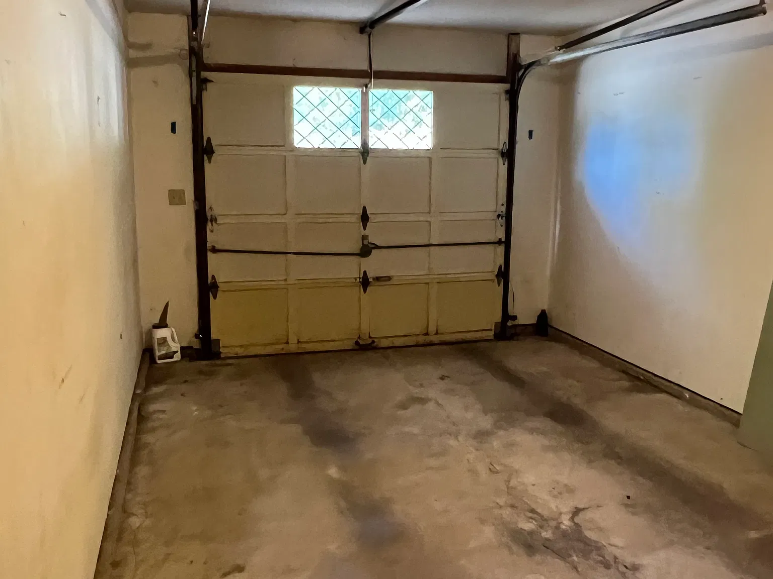 2 bed, 1.5 bath, 1200 sqft, $1,425 — Photo 3