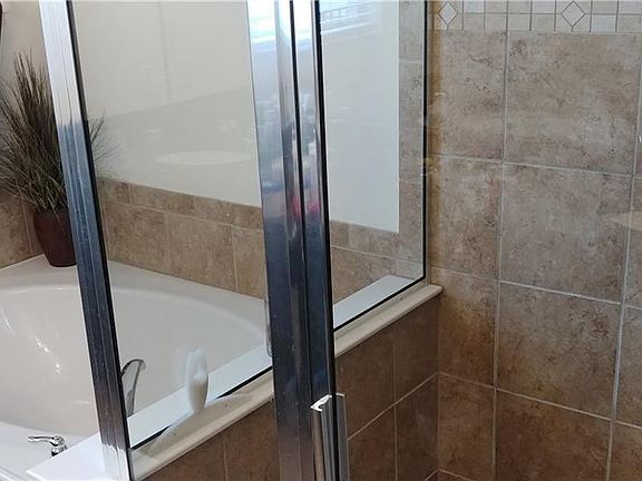 5th image of 1511 Water Elm Ct