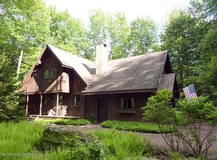 1177 Deer Trail Rd, Pocono Pines, PA 18350