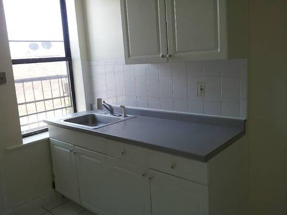 3rd image of 525 60th St APT 19