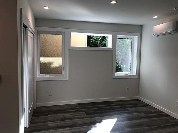 5th image of 5228 Broadway Ter Suite 4