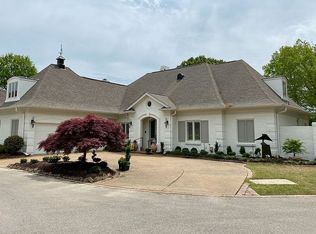 8597 E Windemere Ln, Memphis, TN 38125