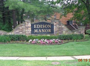 606 Merrywood Dr #600, Edison, NJ 08817