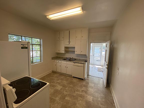 3rd image of 1320 10th St #1