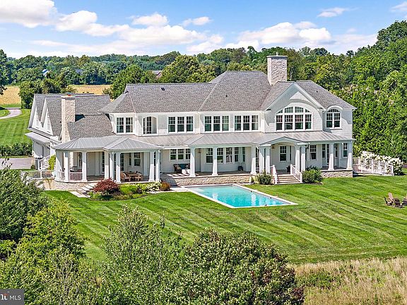 4th image of 2035 Maidstone Farm Rd