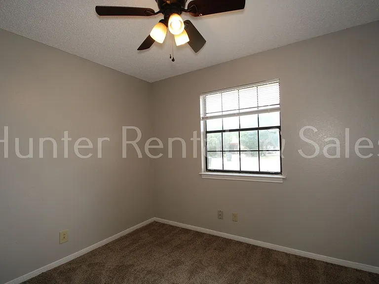 3801 Madison Dr — Photo 14