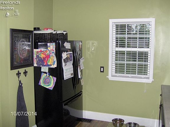 4th image of 1215 Birchard Ave