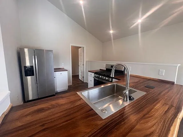 244 Westwoods Dr #244B — Photo 3