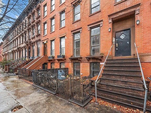 2nd image of 135 Saint James Pl