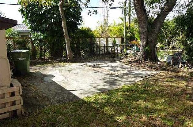 2nd image of 6334 SW 35th St