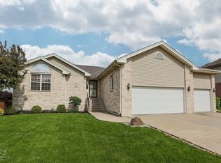 1208 Galway Rd, Joliet, IL 60431