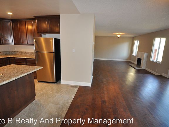 4th image of 1761 Balsa Ave