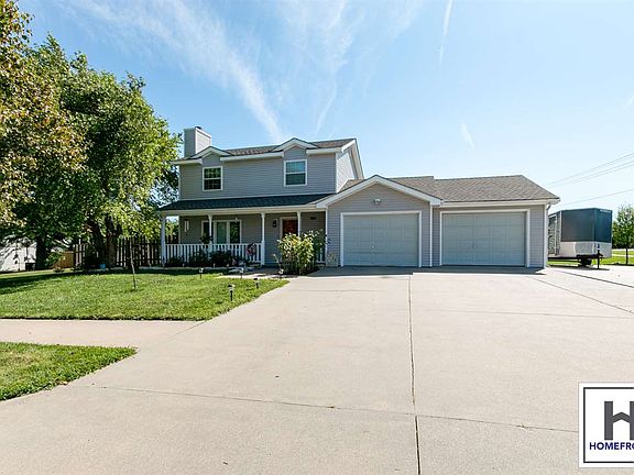 2nd image of 1309 Caroline Ave