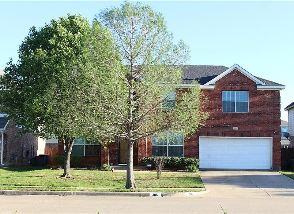 1st image of 305 Deer Lake Dr