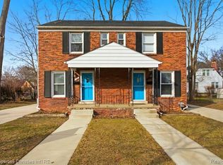 1221 E 4th St, Royal Oak, MI 48067