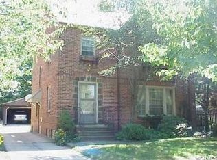 2411 Dysart Rd, University Heights, OH 44118