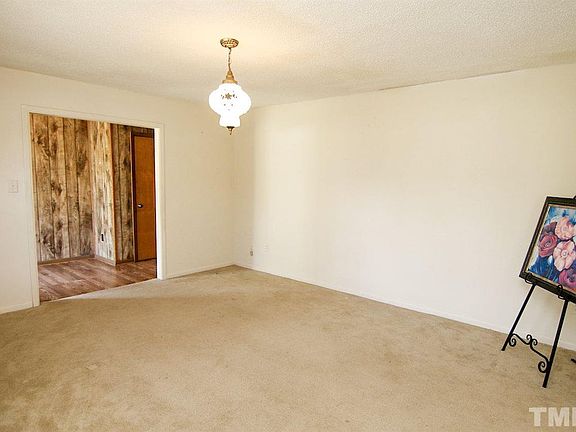4th image of 307 Dogwood Dr