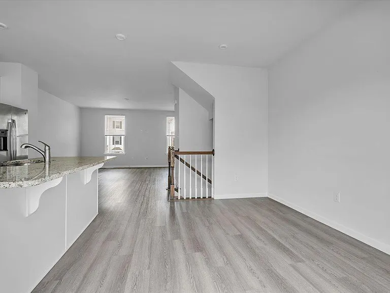 7 Hamilton Ct — Photo 15