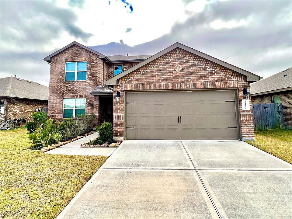 1st image of 18223 Pin Oak Lake Dr