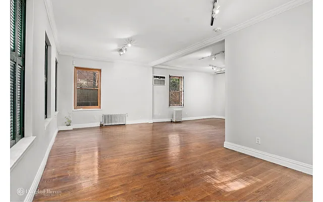 Rented by Douglas Elliman | media 16