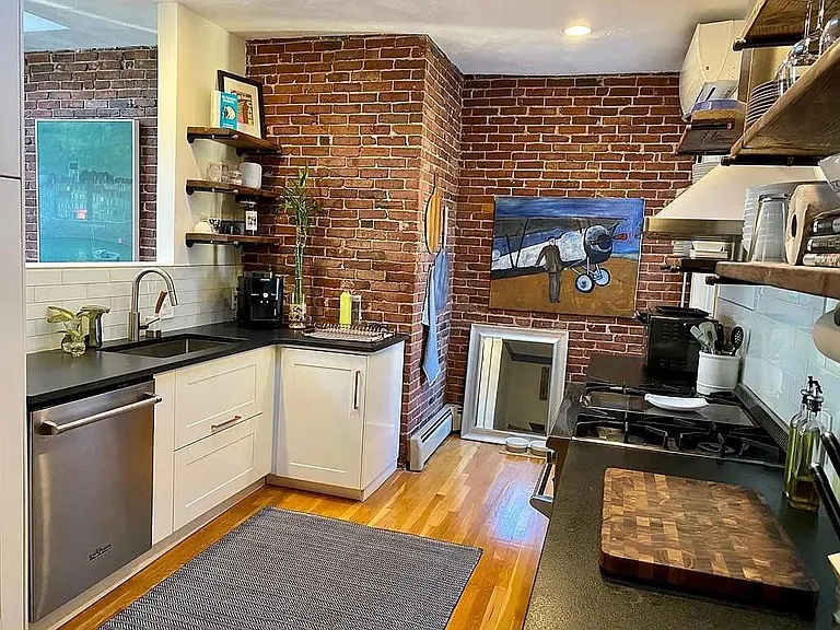 246 Hampshire St #3 — Photo 7