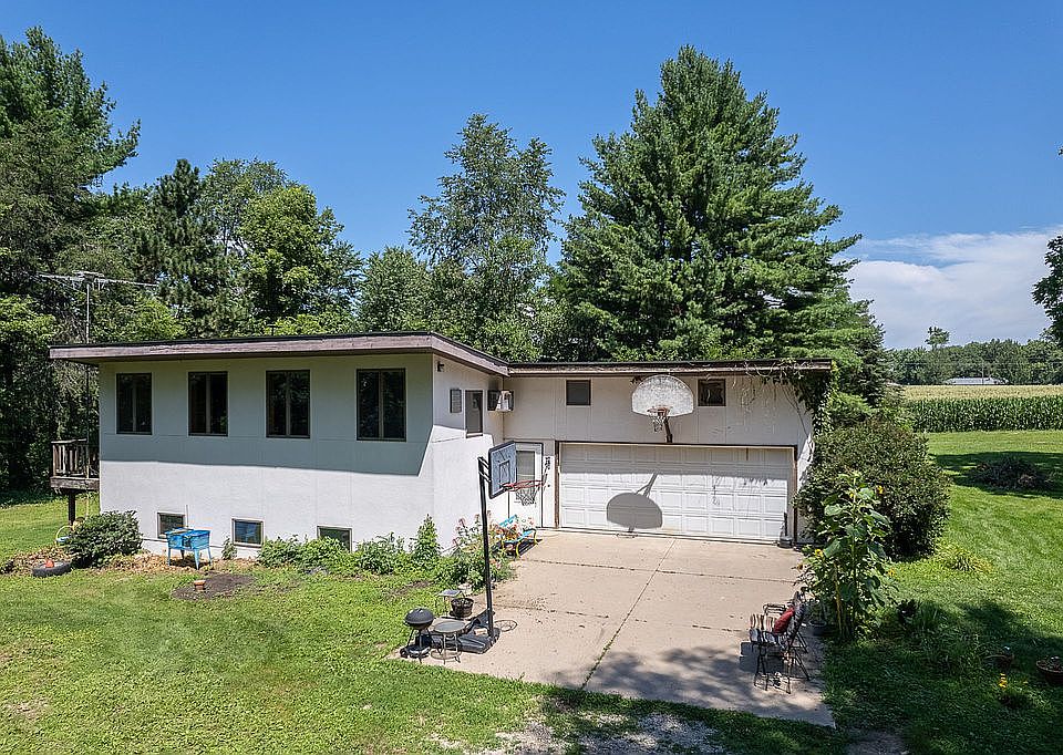 3141 Sandy Beach Rd NE, Solon, IA 52333 Zillow