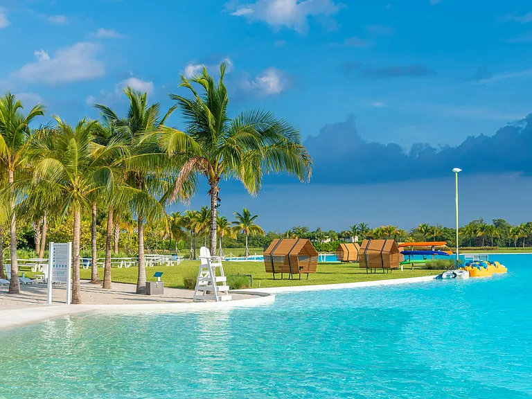 Water sports like paddle-boarding and kayaking are available at Laguna SoLe