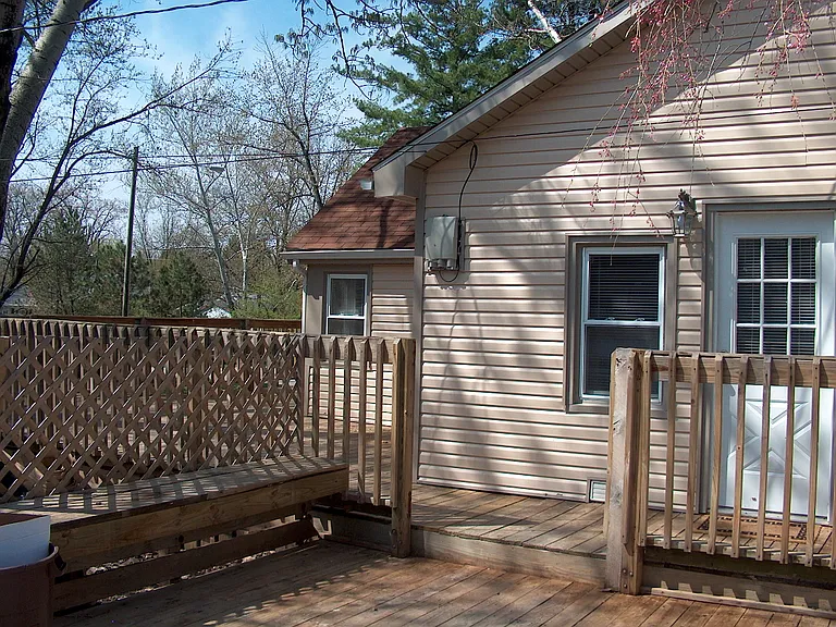 2045 W Packard Ave — Photo 18