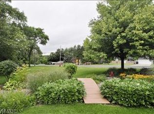 715 Groveland Ave, Parchment, MI 49004